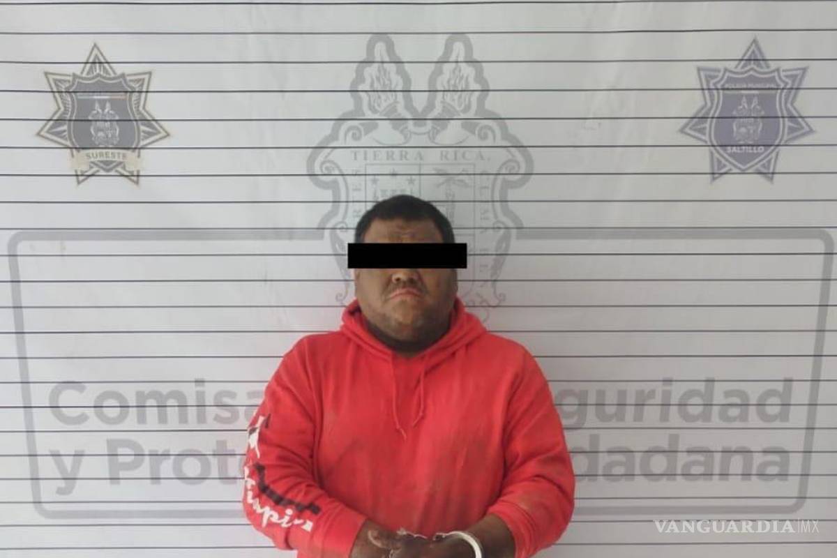 $!El automóvil presentaba alteraciones en el número de serie; un hombre de 43 años fue detenido y es investigado por su presunta relación con los hechos.