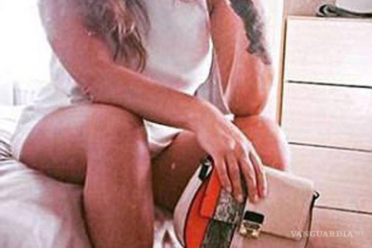 $!Bella maestra es suspendida por publicar una “provocativa” foto en Facebook