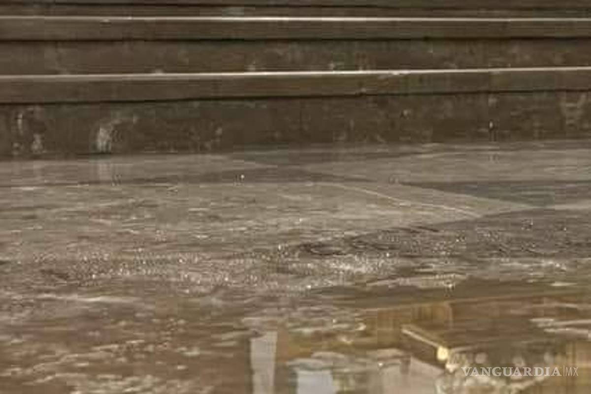 $!Se mete el agua a Catedral y otros templos de Saltillo: no se posponen misas