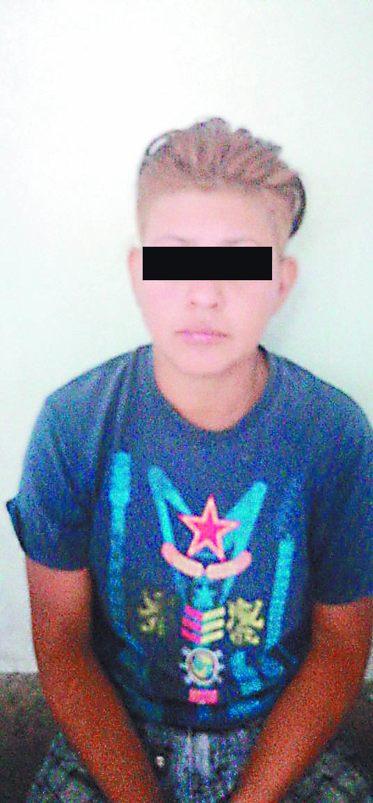 $!Detienen a mujer por torturar a hijita en Saltillo; le quema las manos en el comal