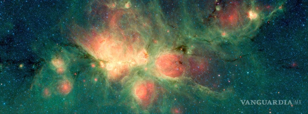 $!El Telescopio Espacial Spitzer nos deja hermosas imágenes del universo