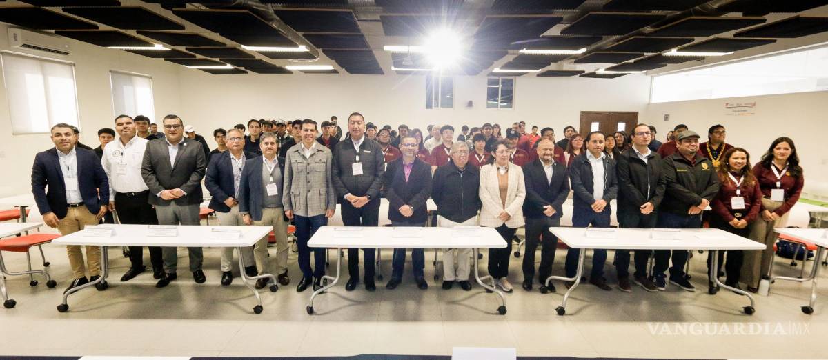 $!Investigadores, docentes y estudiantes participan en conferencias, ponencias y presentaciones de carteles científicos sobre innovación y desarrollo.