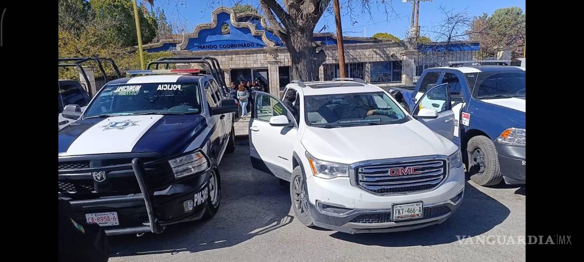 $!Elementos de distintas corporaciones participaron en los cateos realizados en el sector Valle de Parras.
