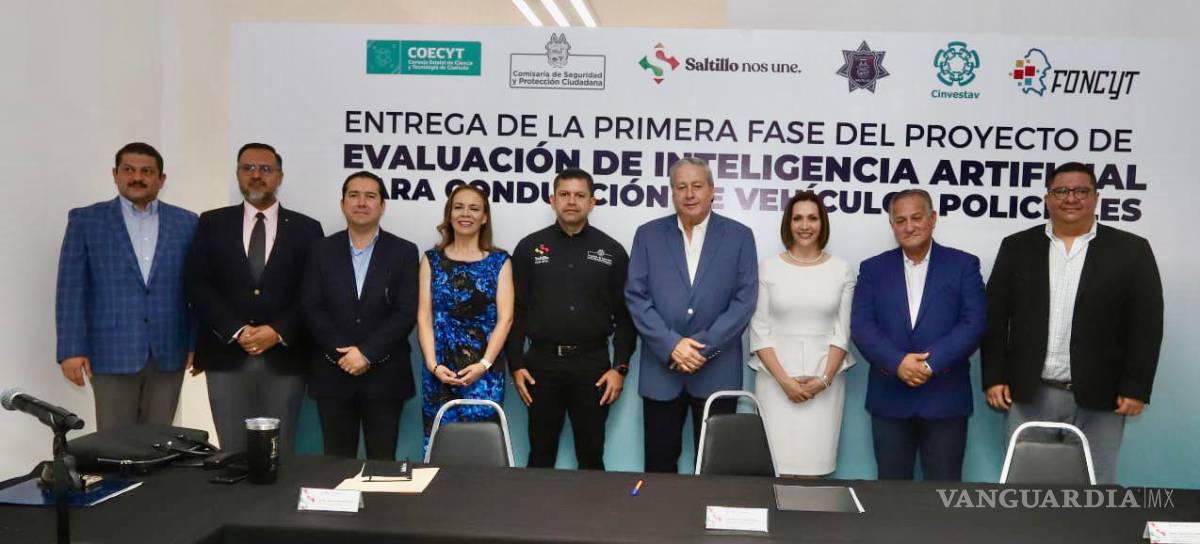 $!Representantes del Gobierno Municipal y del Cinvestav junto a los desarrolladores del sistema durante la entrega de la primera fase del proyecto.