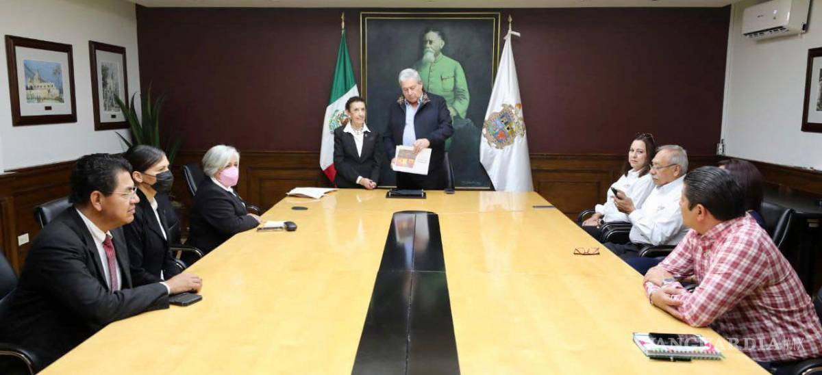 $!Presentan a Chema Fraustro Informe de Resultados de la Feria Saltillo 2022