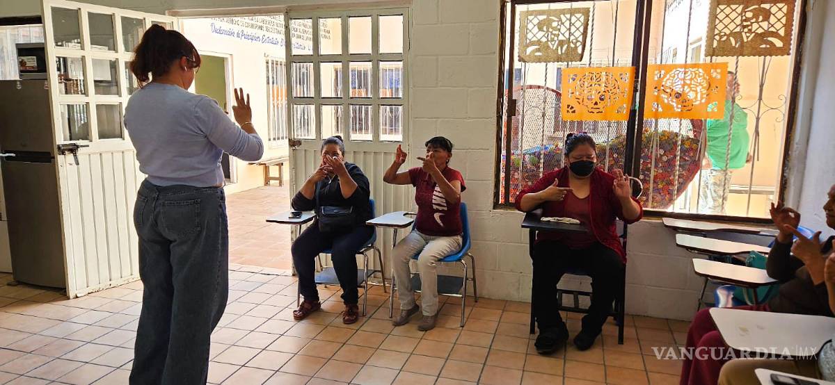 $!Los ejercicios impartidos mejoran la capacidad física y mental de los adultos mayores.