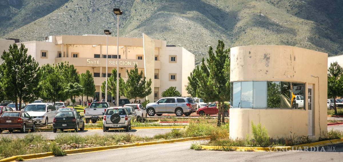 $!Dejan caer inmuebles de la Sección 38 del SNTE