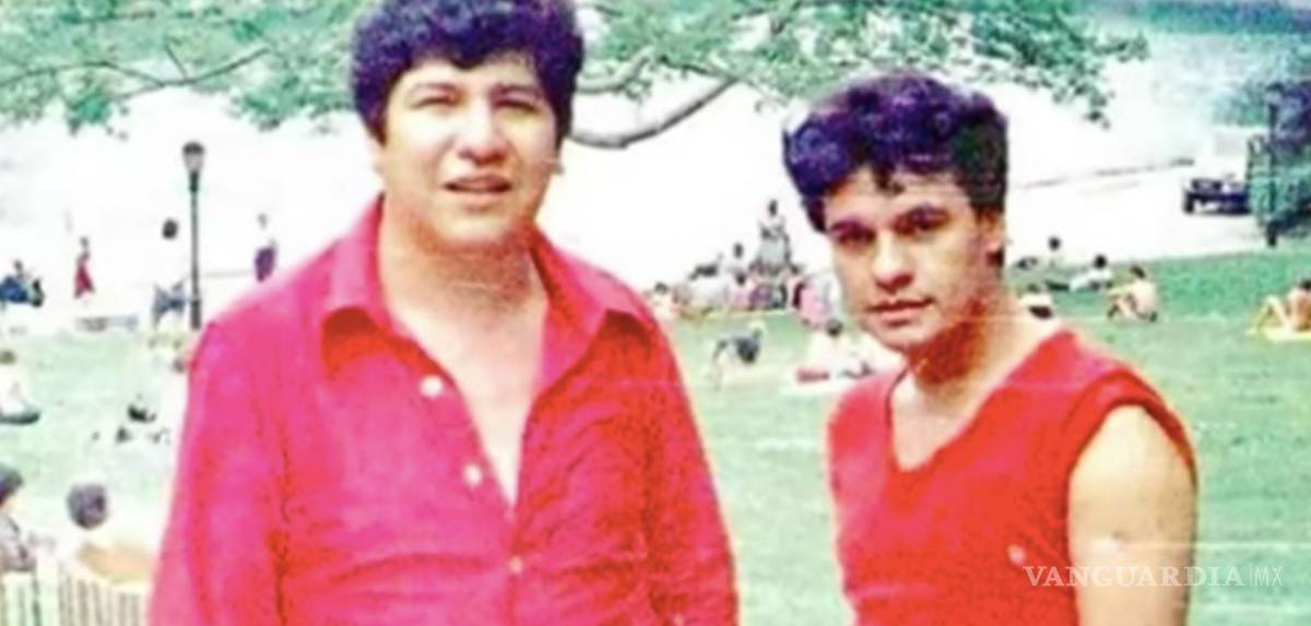 $!En páginas de compraventa por Internet se ofrecen algunos volúmenes de la primera edición cuyo precio va de los mil 500 a los 2 mil pesos.