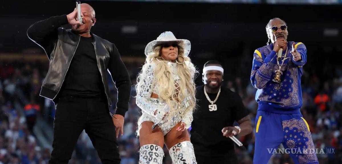 $!Snoop Dogg encabezó el elenco en el medio tiempo de 2022.