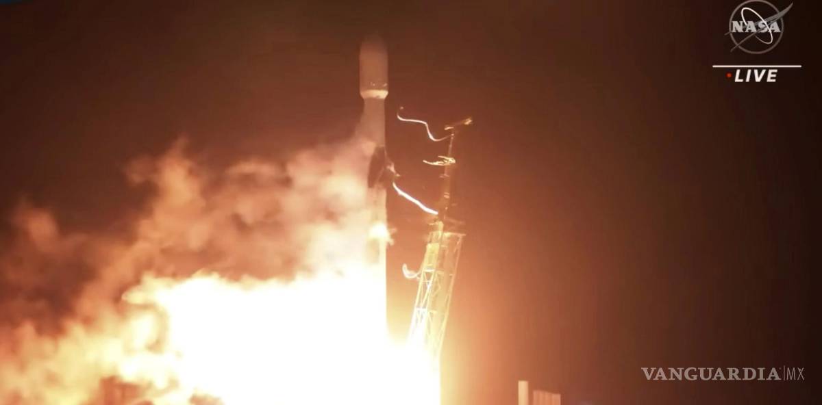 $!La NASA lanzó la misión DART para estrellarse contra un asteroide. AP/NASA