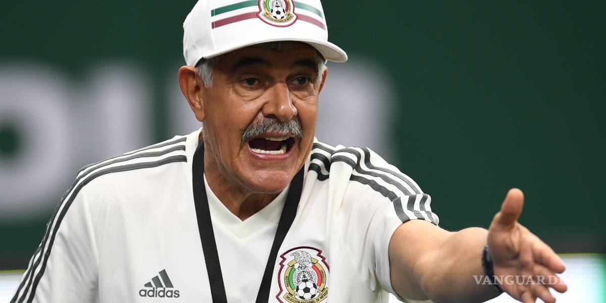 $!'Tuca' le pide a la prensa que 'ya no lo esté chingando' con el tema de la Selección Mexicana