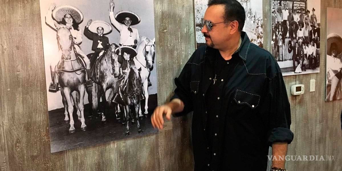 $!Por su décimo aniversario luctuoso abren una muestra de Antonio Aguilar en Los Angeles