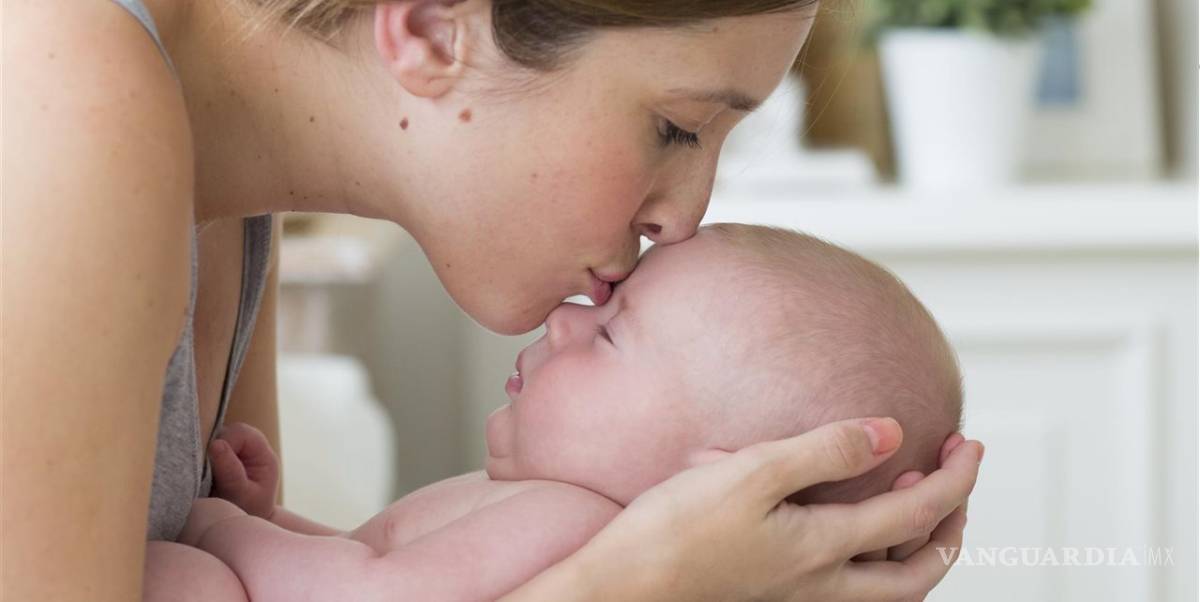 $!Enseña a tu hijo los límites de abrazar y besar a los demás