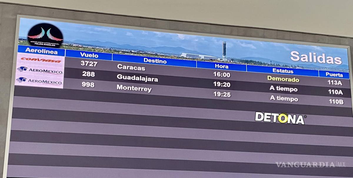 $!Una pantalla que muestra los vuelos en el Aeropuerto Internacional Felipe Ángeles (AIFA).