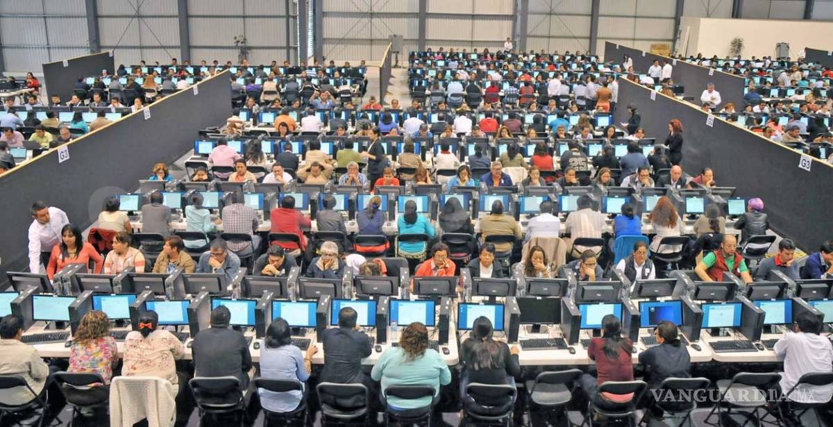 $!Registran 98% de asistencia de maestros a evaluación en Veracruz