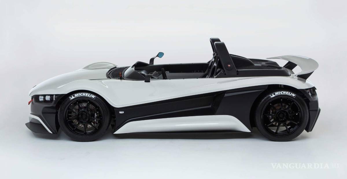 $!Vuhl, auto deportivo de alta velocidad hecho en México, por mexicanos