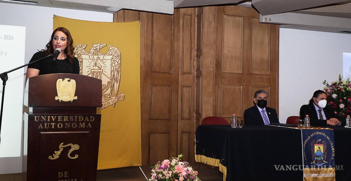 $!La psicóloga Berenice de la Peña señala que factores sociales, económicos y ambientales pueden influir en el estado de ánimo y convertirse en un factor de riesgo para el suicidio.