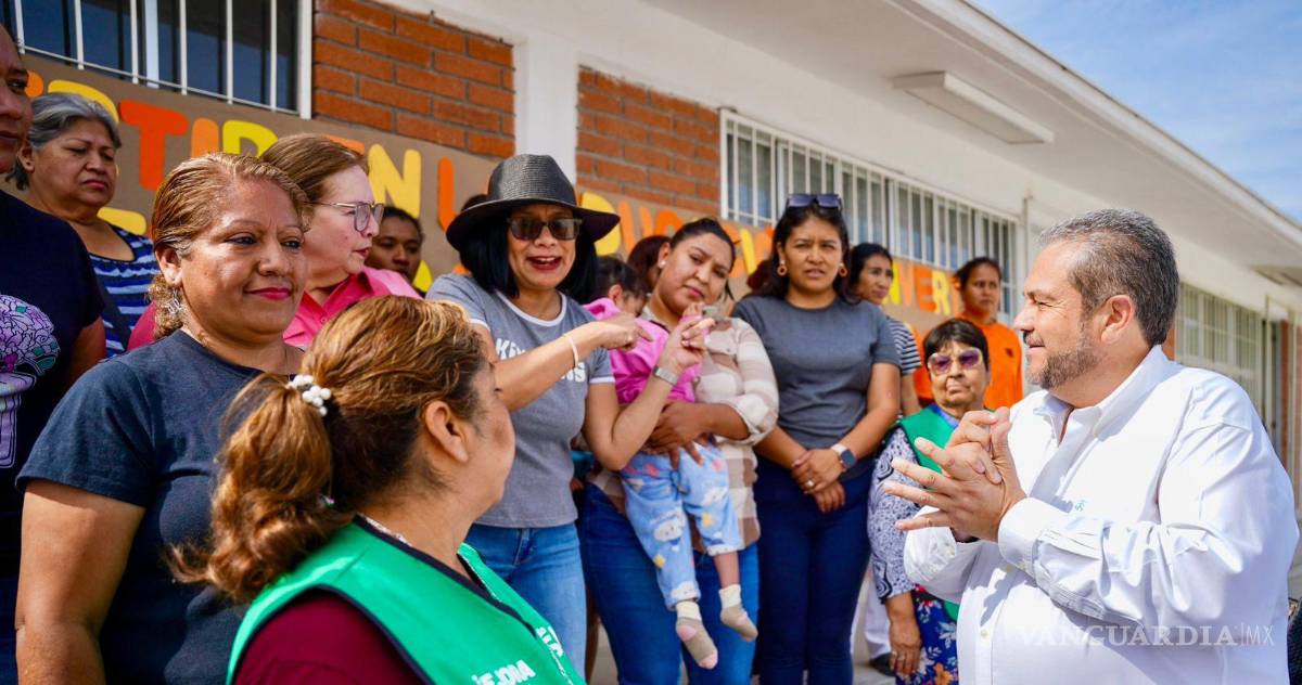 $!La entrega forma parte del programa ‘En Tu Escuela Tú Eliges’, que permite a cada plantel determinar sus necesidades prioritarias
