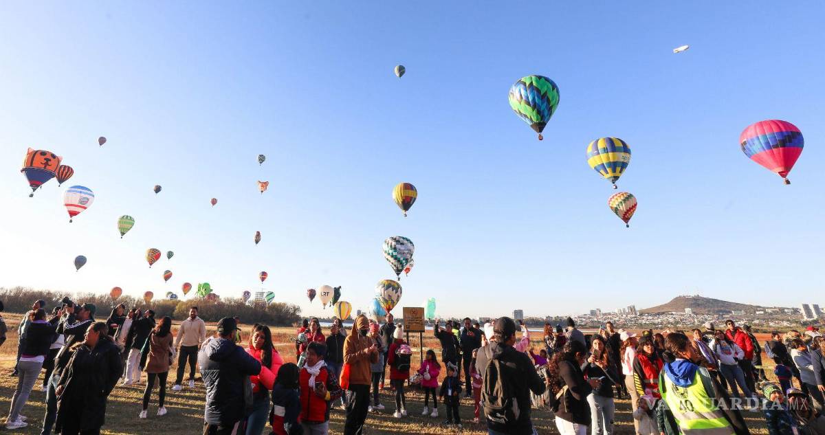 $!El Festival Internacional del Globo Aerostático, que se lleva a cabo desde el viernes hasta el próximo 20 de noviembre.