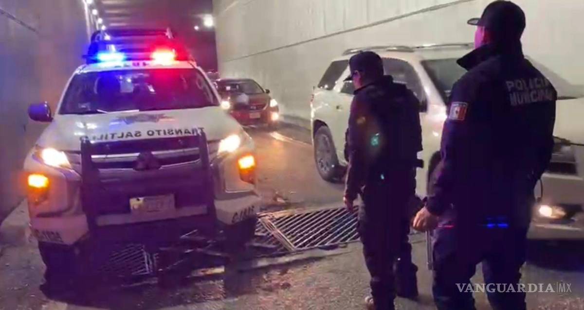 $!Personal de Tránsito Municipal abanderó la zona para evitar más incidentes.