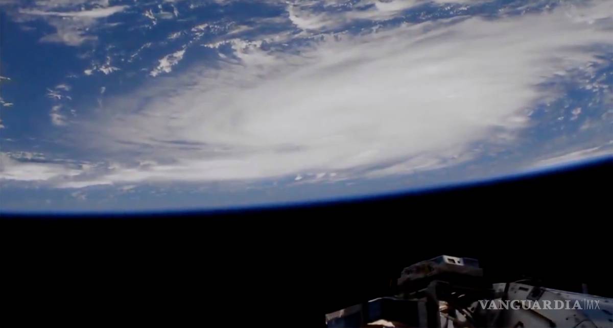 $!Florida espera con temor al "monstruo" Dorian que podría convertirse en huracán categoría 4 (fotogalería)