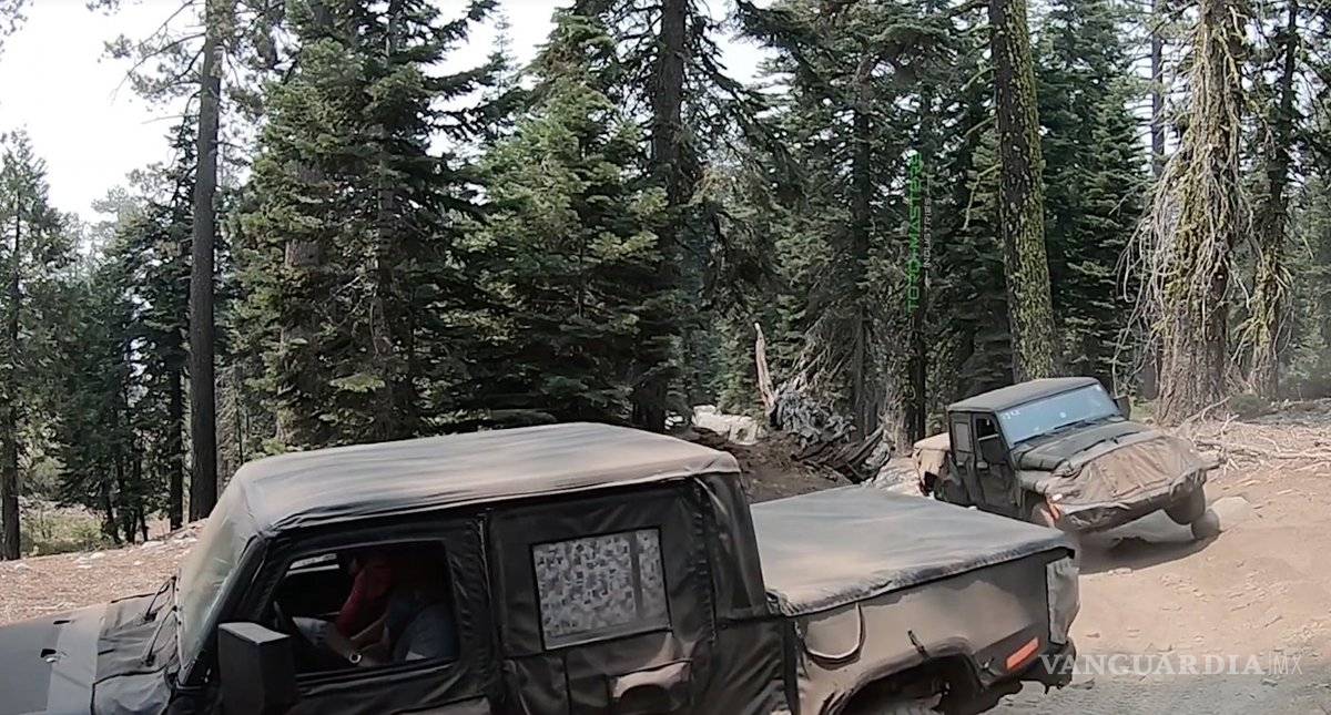 $!Jeep prepara una pick up basada en el Wrangler, la primera en 30 años y así sería (fotos)