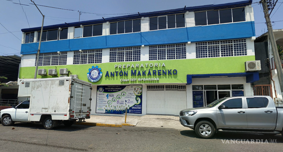 $!Adolescente que atacó preparatoria Makárenko publicó video con arma y mensajes incels antes del ataque