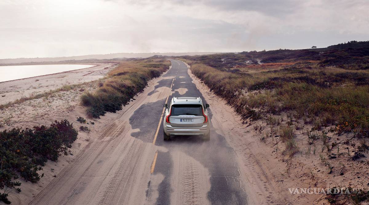 $!El Volvo XC90 se actualiza para ser más eficiente, más seguro y conectado