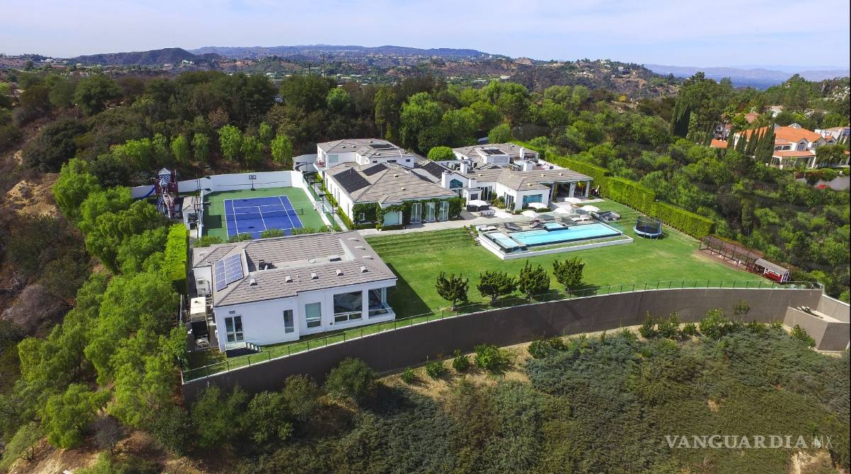 $!Conoce la mansión que Gwen Stefani vendió por 430 millones de pesos