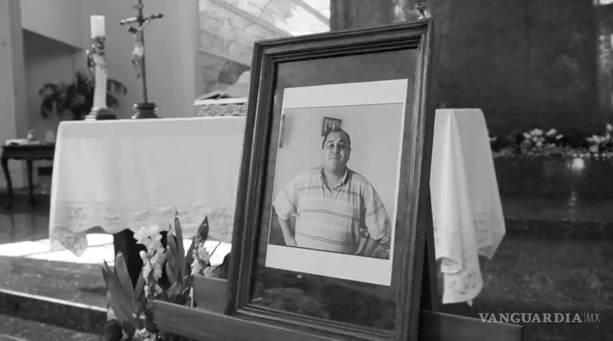 $!Dan el último adiós a Ricardo Salazar Pérez, mejor conocido como ‘El Apá’. Empresa transportista lamenta muerte de chofer en accidente vial de Los Chorros.