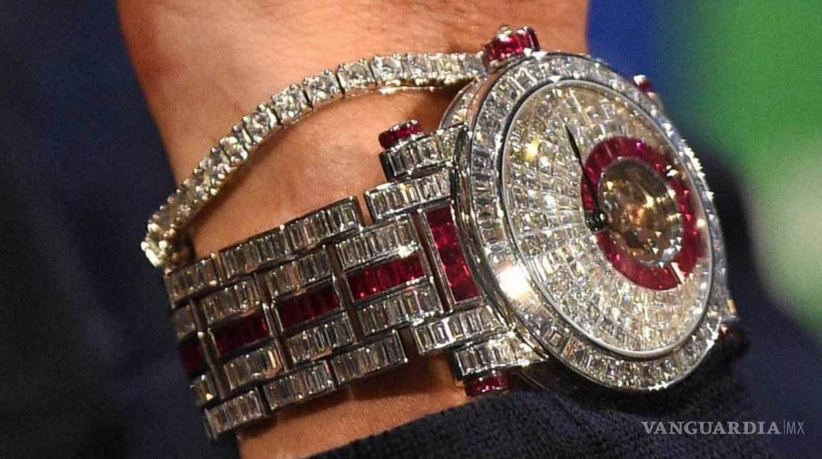 $!El lujoso reloj de Cristiano Ronaldo que cuesta 1 Millón de Euros