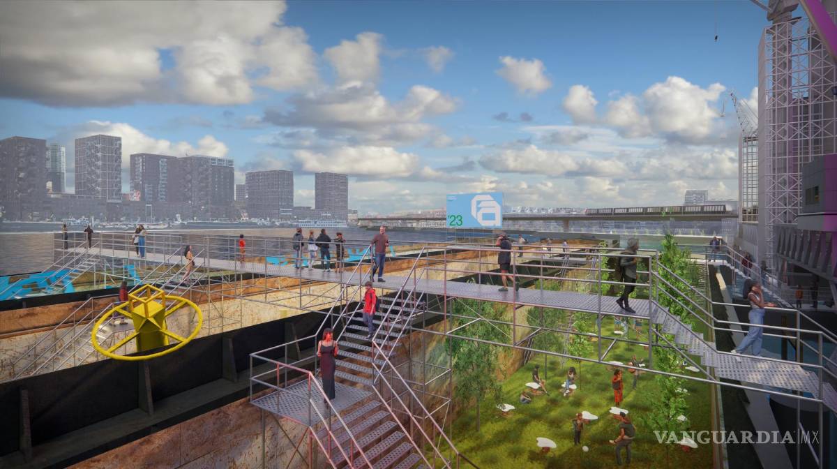 $!Pasarela aérea que interconecta las tres barcazas.