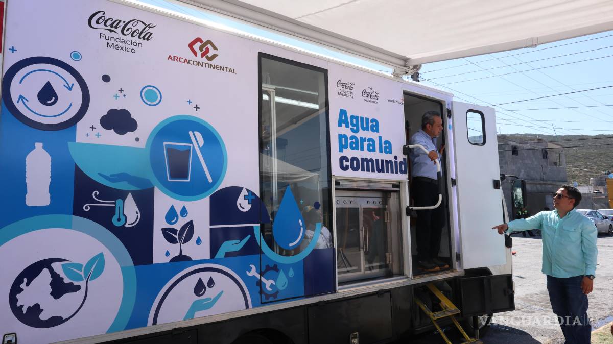 $!Un camión potabilizador y una pipa recorrerán las colonias de Saltillo regalando agua purificada.