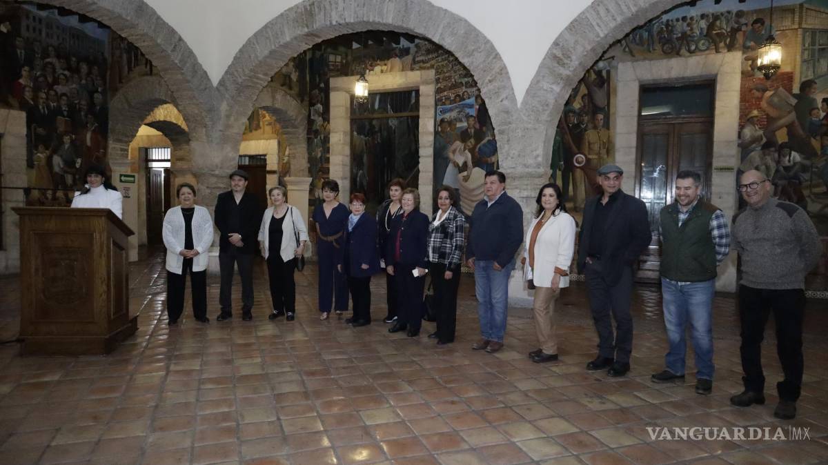 $!Algunos de los miembros del colectivo estuvieron presentes en la inauguración.