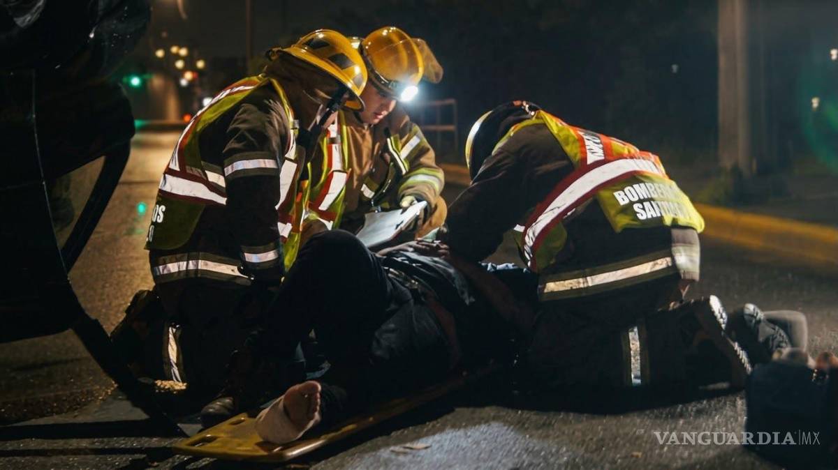 $!El conductor resultó lesionado y fue trasladado al Hospital General para recibir atención médica.