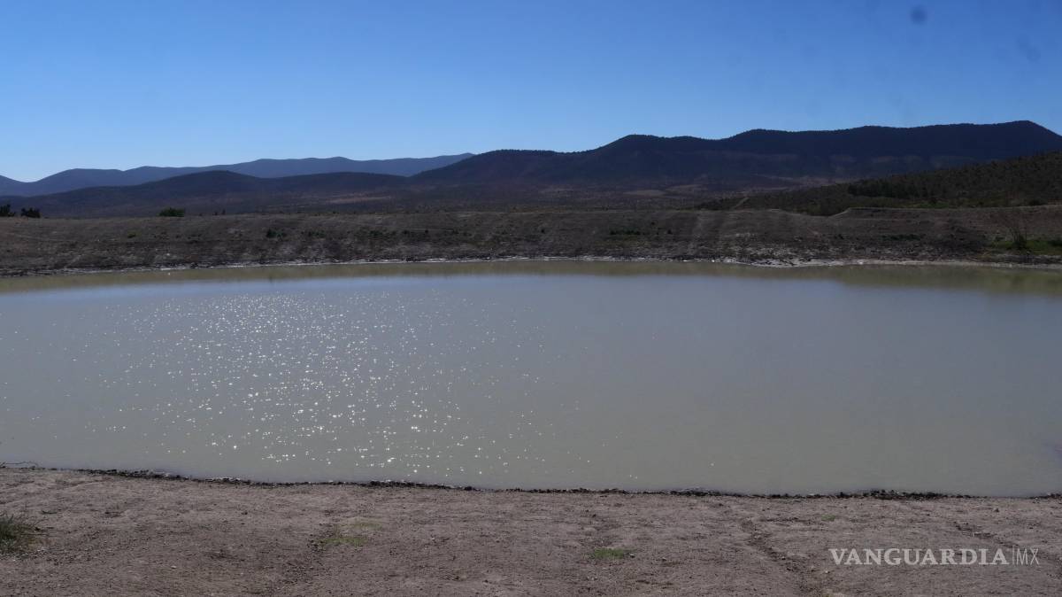 $!El agua es un tesoro que han defendido en La Casita, y ahora los pocos habitantes temen que los dejen sin beber.