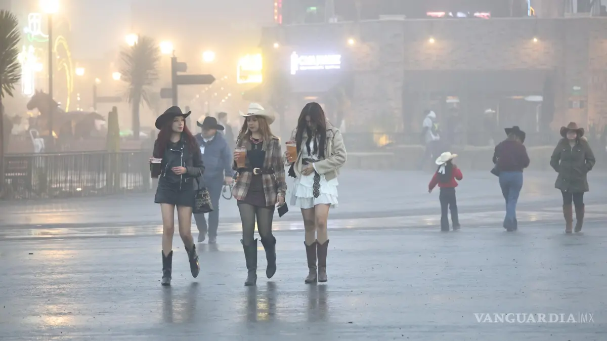$!Sin miedo al frio: Así se vive el Rodeo Saltillo desde su nueva sede Expo Coahuila
