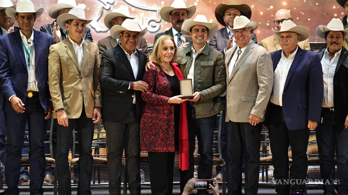 $!Entre reconocimientos y retos para exportar, concluye Convención Nacional Ganadera en Coahuila