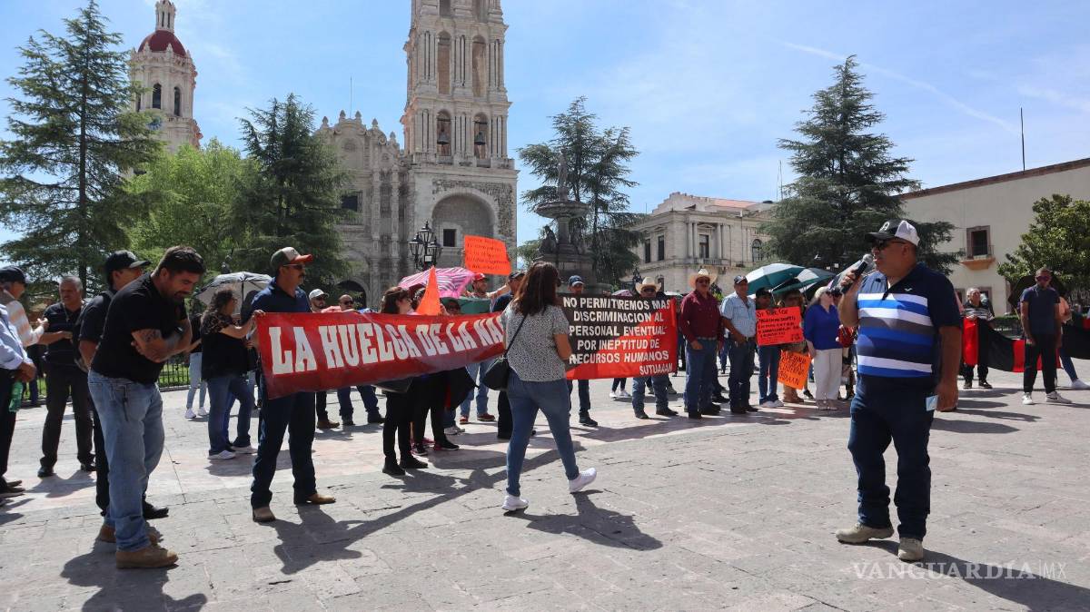 $!Trabajadores de la Universidad Autónoma Agraria Antonio Narro organizaron acciones ante la falta de avances en las negociaciones con la administración.