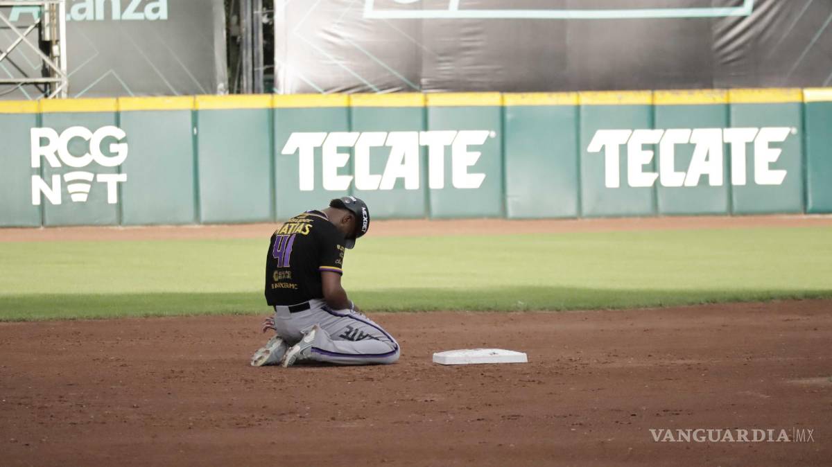 $!Los Saraperos se repusieron de la caída ante los Dorados y empataron la serie en el Madero.