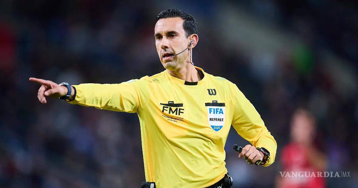 César Ramos pitará Escocia vs Brasil y se convierte en el árbitro mexicano con más Mundiales