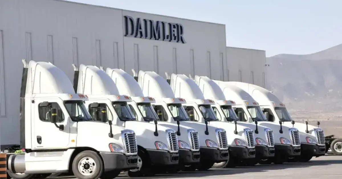 Entran en vigor en EU aranceles de 25% a camiones; prevén fuerte golpe a México