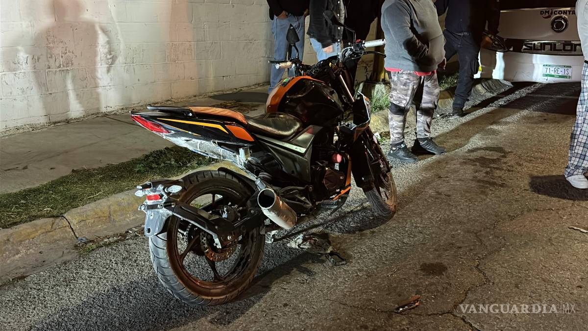 $!Elementos de Tránsito Municipal tomaron conocimiento del accidente para deslindar responsabilidades.