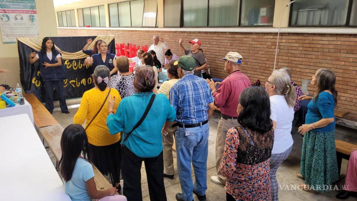 $!El IMSS en Coahuila promueve el envejecimiento activo a través de sesiones educativas en sus Unidades de Medicina Familiar.