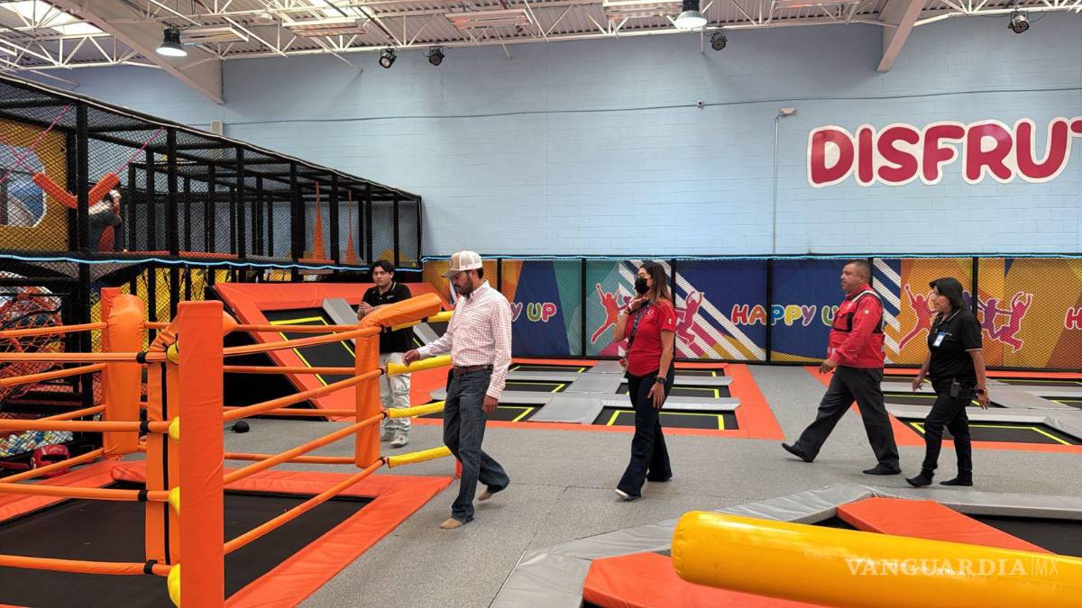 $!La alberca de espuma con trampolín también fue objeto de revisión para garantizar sus condiciones de seguridad.