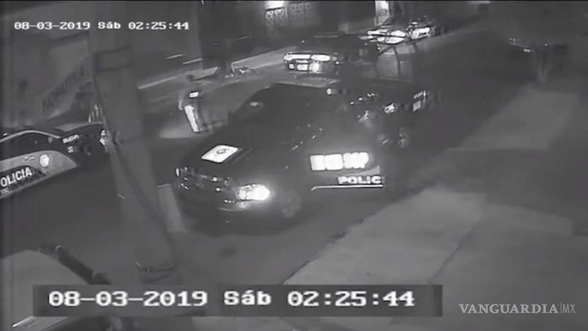 Declaración de menor 'violada' por policías es contradicha por videos de cámaras