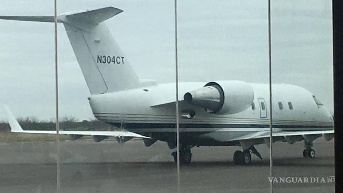 $!Napito llega a Piedras Negras en avión que cuesta 120 mil pesos por hora