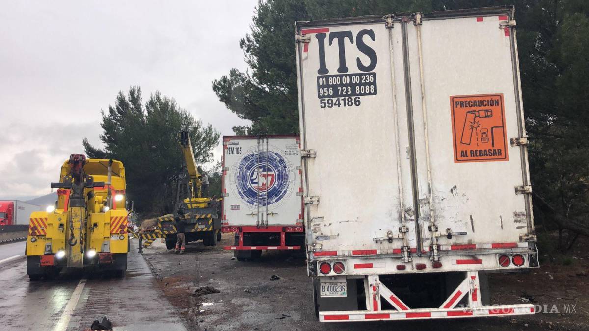 $!Desafortunadamente horas después se confirmó el deceso de una persona en las instalaciones del IMSS.