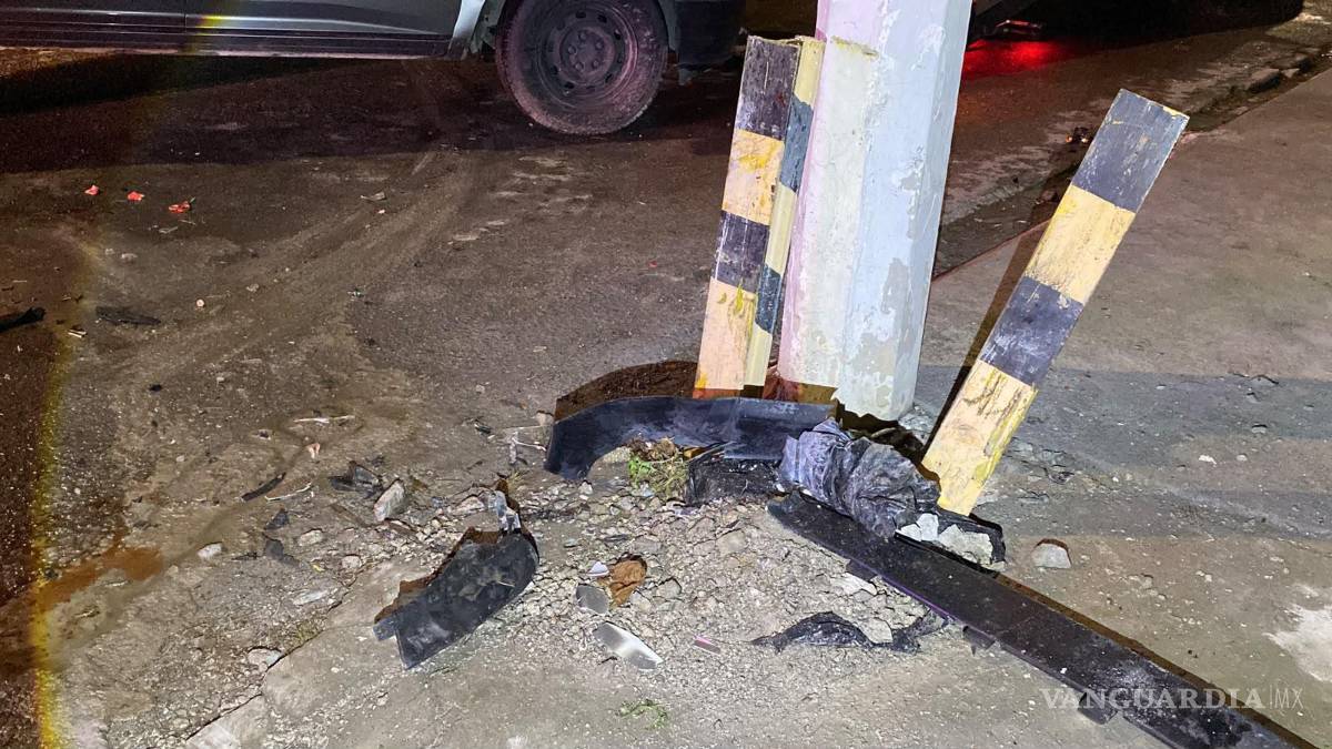 $!Durante la inspección de la unidad, autoridades localizaron bebidas alcohólicas, dato que será integrado a la investigación.
