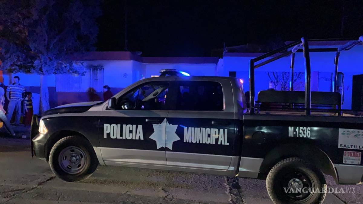 $!En Saltillo lanzan bombas molotov a domicilio por una riña entre pandillas